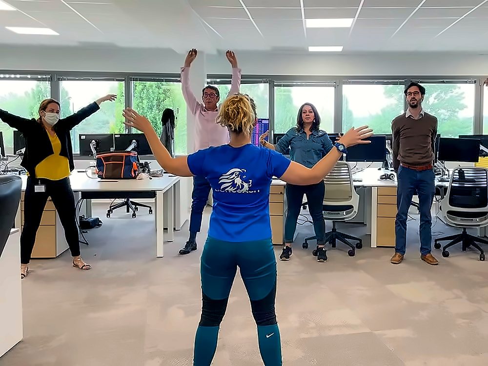 Séance de sport au bureau